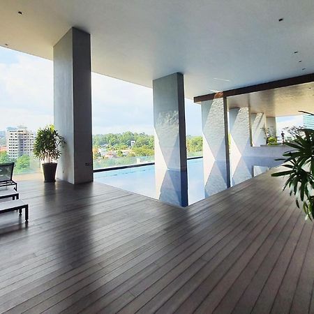 Kl Sentral, Est Bangsar By Skylimit Suites Куала Лумпур Екстериор снимка