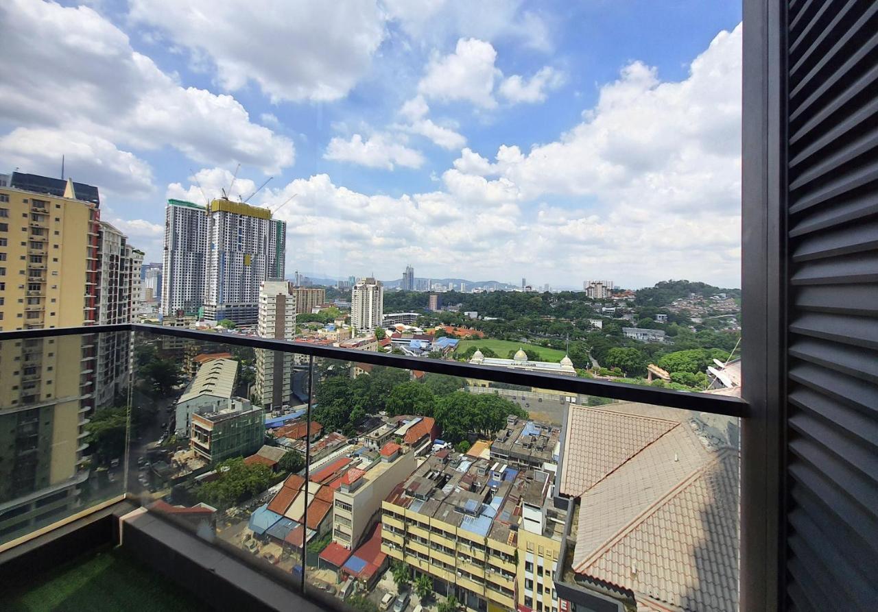 Kl Sentral, Est Bangsar By Skylimit Suites Куала Лумпур Екстериор снимка