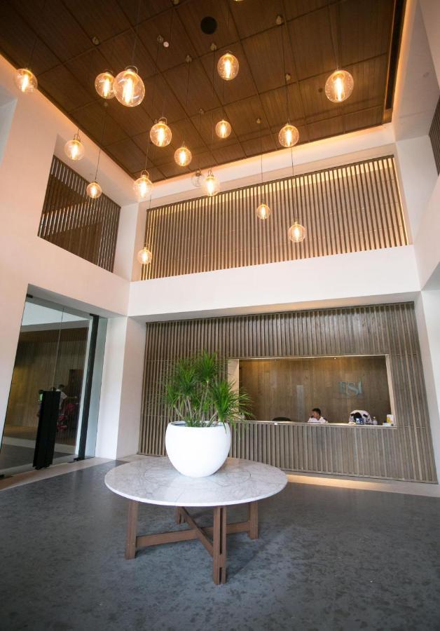 Kl Sentral, Est Bangsar By Skylimit Suites Куала Лумпур Екстериор снимка